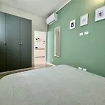 Spacious Apartment Near San Siro
